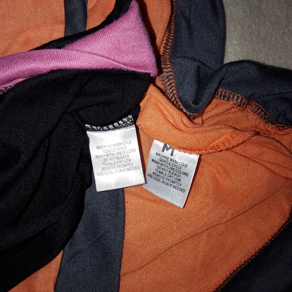 Bundle of 2 (two) Frida Kahlo Blouses, Like New - Picture 13 of 13